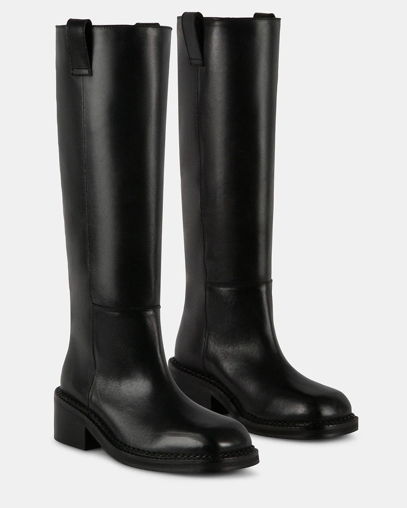 ESCAPADE BLACK LEATHER