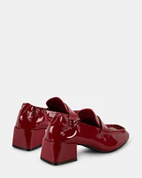 ESTEE RED PATENT