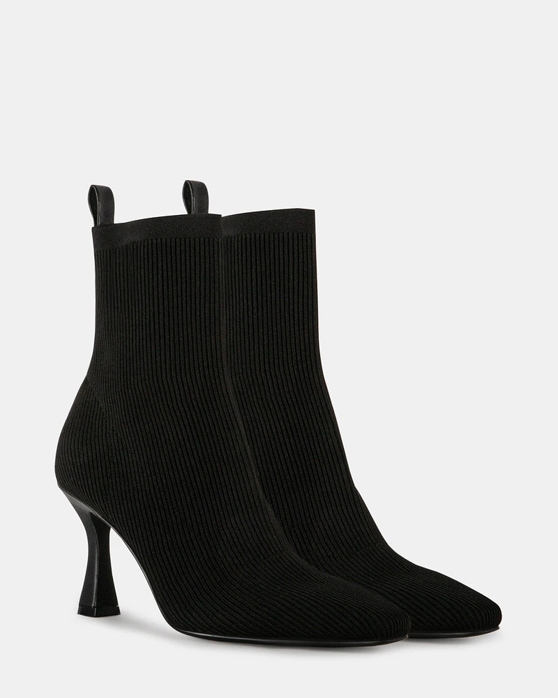 FREIDA BLACK KNIT