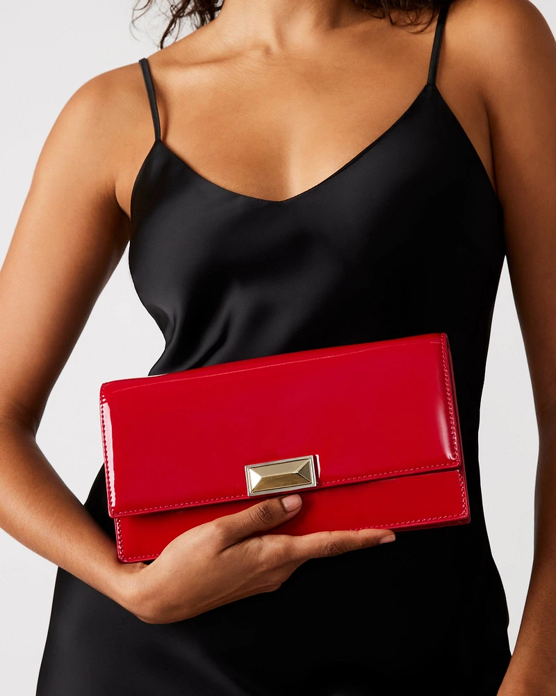 BMODEL RED PATENT