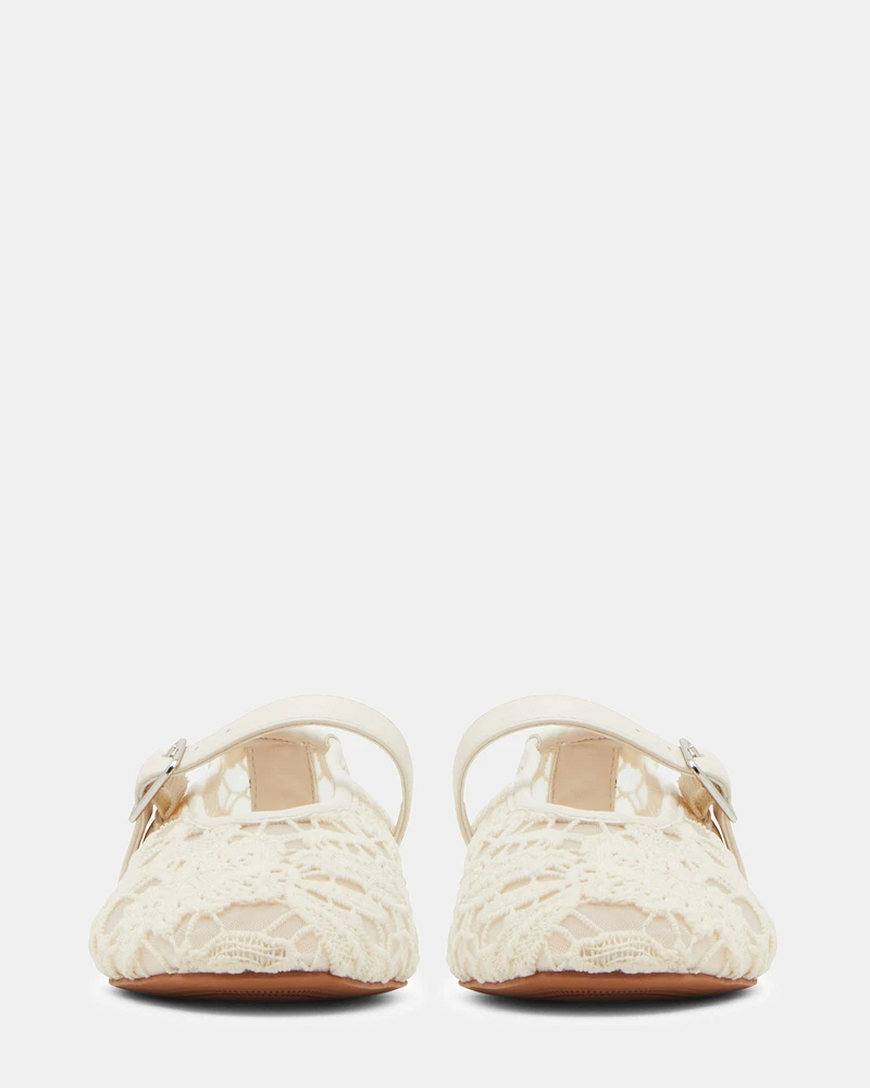 DREAMING WHITE