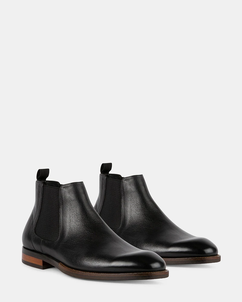 MERIDIAN BLACK LEATHER