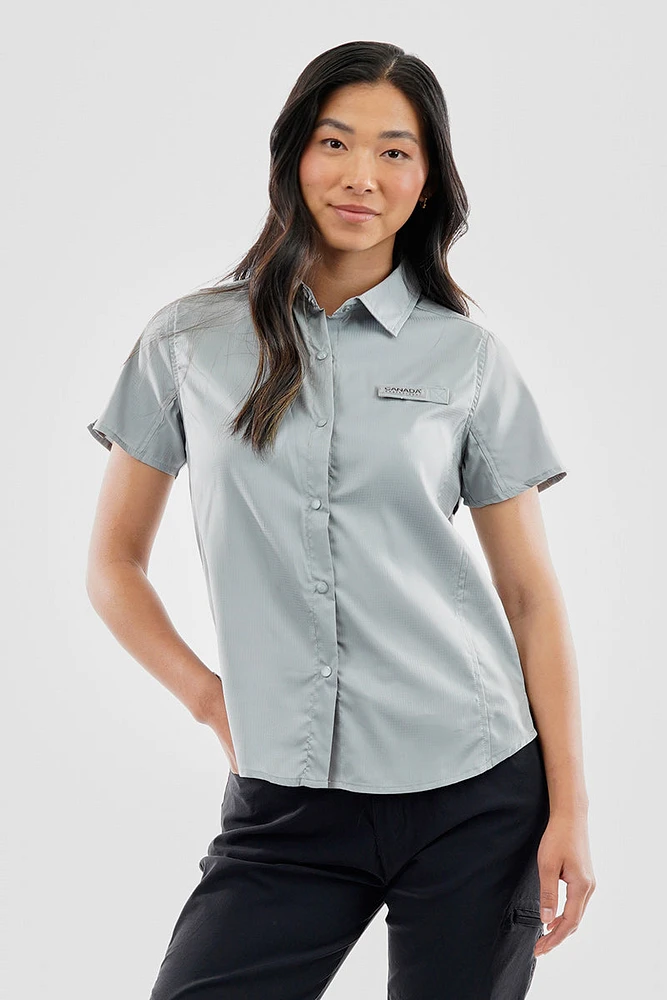 Canada Weather Gear Solid Short Sleeve Button Up Shirt