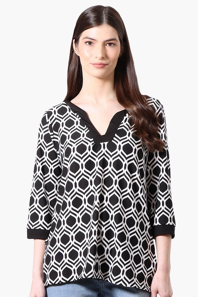 International INC Company Patterned Side Slit 3/4 Sleeve Shirt