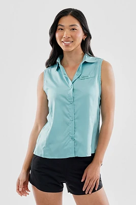 Canada Weather Gear Sleeveless Button Up Collared Shirt