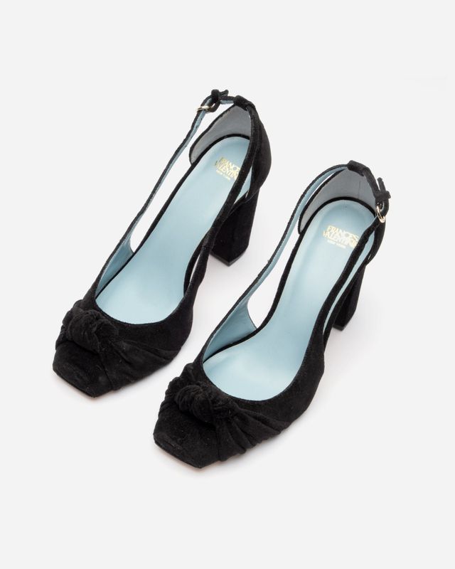 Retro Pump Velvet Black