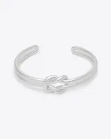 Knot Bracelet in Silver