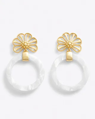 Milgrain Daisy Acetate Hoops in Magnolia White