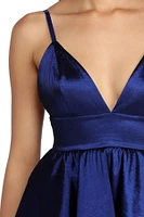 Lizbeth Classic Twist Formal Dress