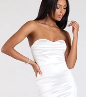 Exquisite Strapless Satin Midi Dress