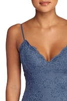 Scalloped Lace Bodycon Dress