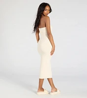 Simply Chic Strapless Ribbed Knit Midi Dress