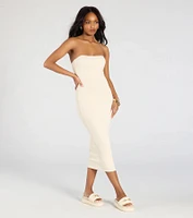 Simply Chic Strapless Ribbed Knit Midi Dress