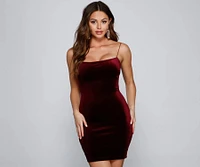 Sultry Open Back Velvet Bodycon Dress