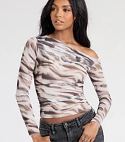 Get Attention One-Shoulder Abstract Crop Top