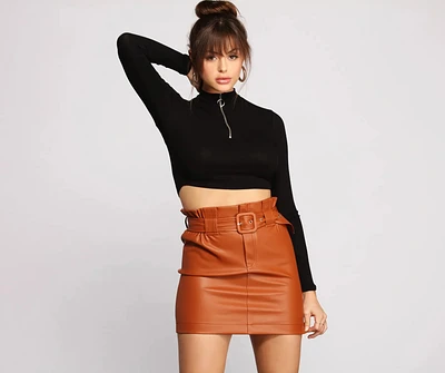 Sporty Chic Zip-Up Crop Top