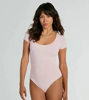 Smooth Silhouette Scoop Neck Short Sleeve Bodysuit