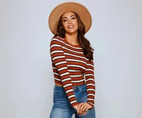 Trendsetting Babe Cropped Sweater
