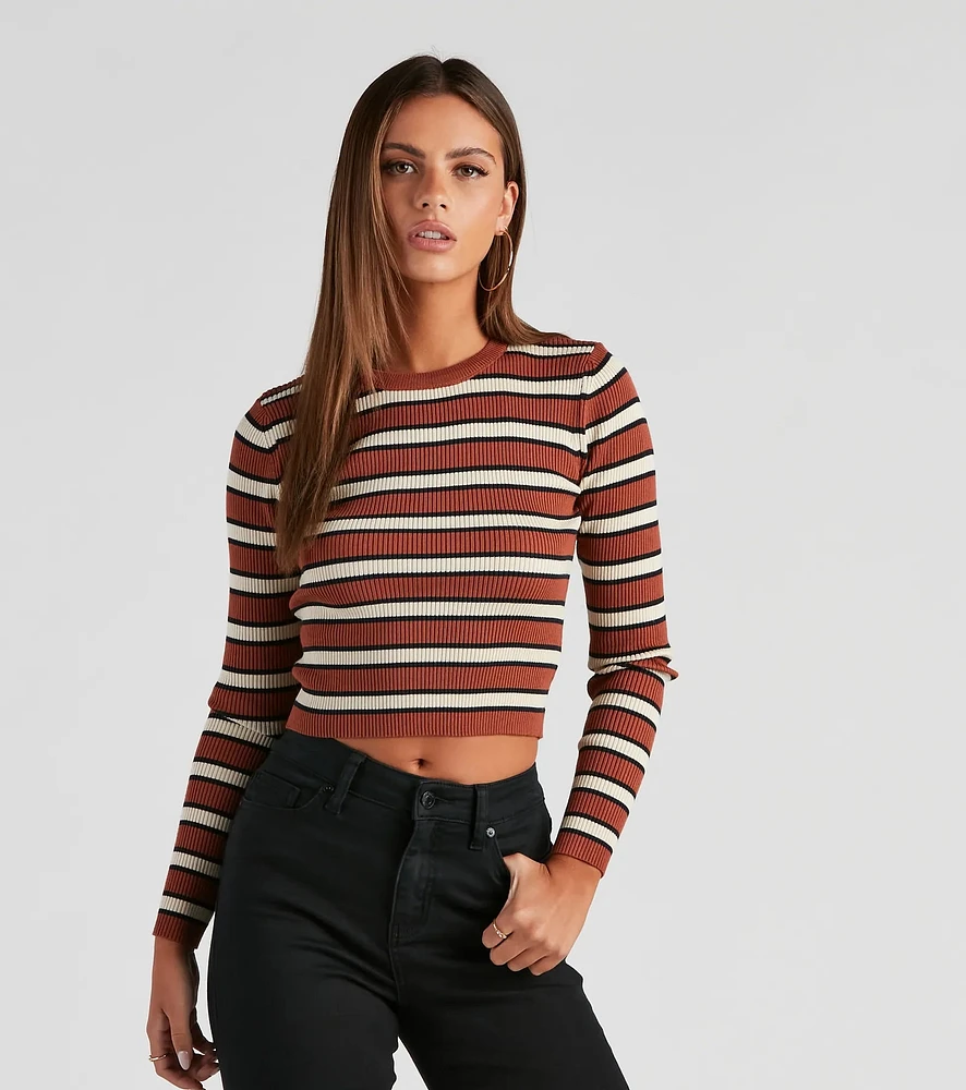 Trendsetting Babe Cropped Sweater