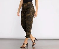 High Rise Relaxed Fit Tapered Pants