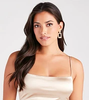 Glam Affair Small Door-Knocker Earrings