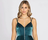 I Like To Be Extra Rhinestone Choker Lariat