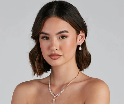 Endless Glam Rhinestone Collar And Earrings Set