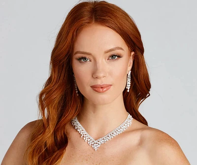 Chic And Luxe Necklace And Earrings Set
