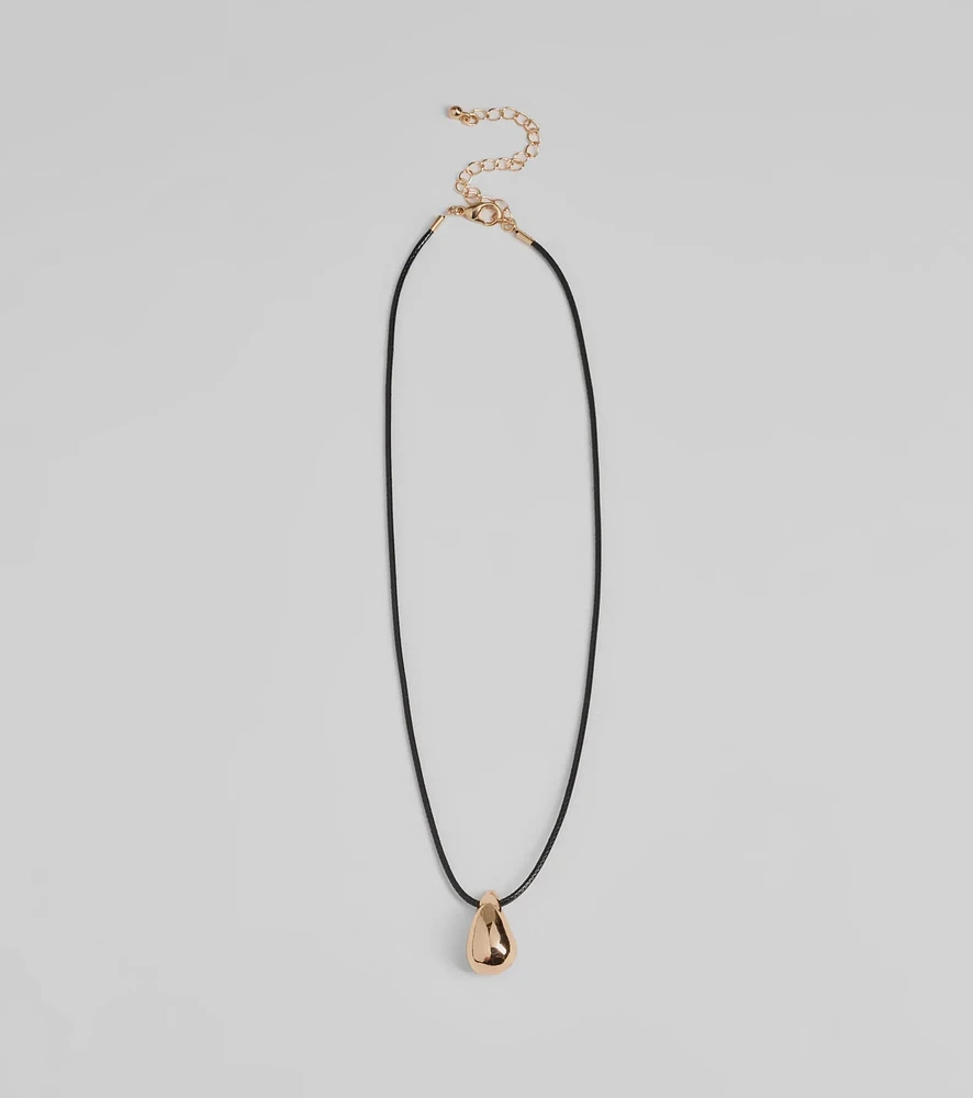 Deluxe Charm Pendant Necklace