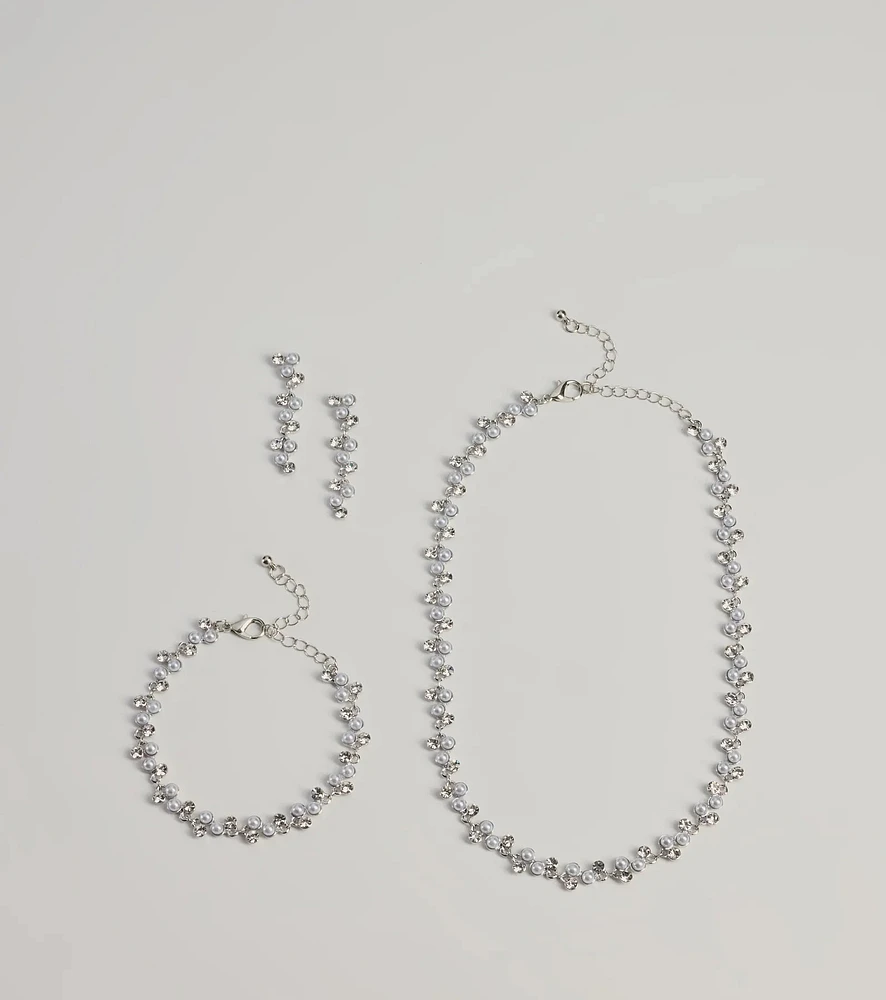 Glimmering Rhinestone And Pearl Necklace, Bracelet, And Earrings Set