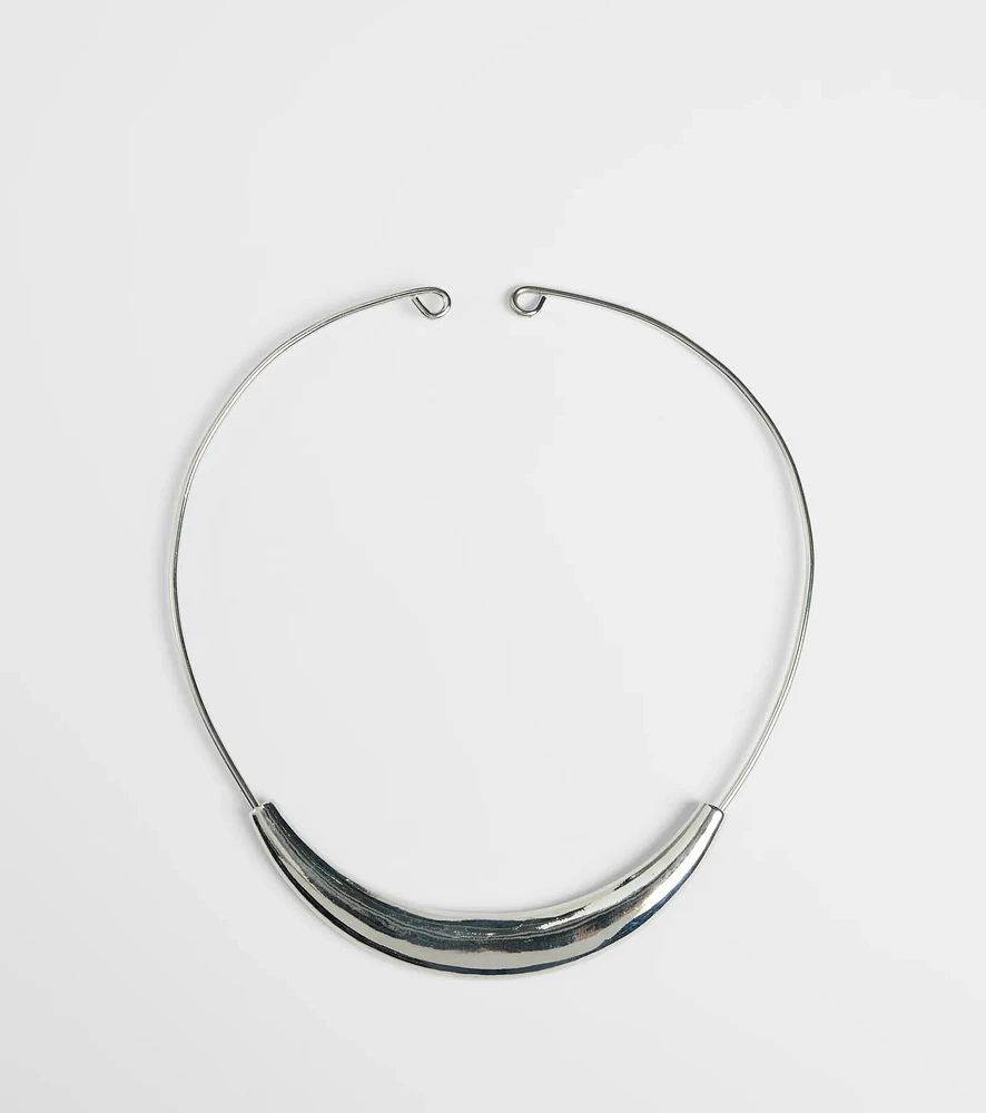 Sleek And Classic Circle Collar Necklace
