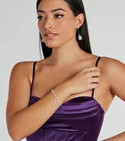 Ever So Luxe Rhinestone Leaf-Shaped Dainty Bracelet