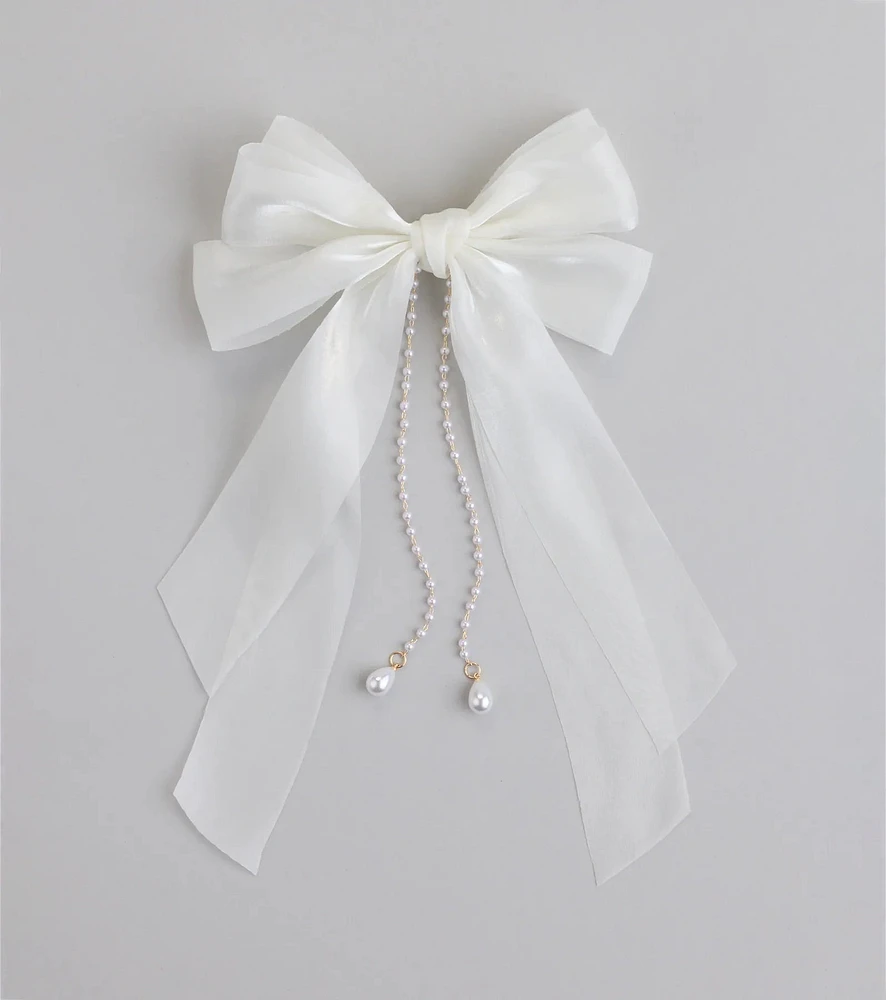 Ever So Charmed Hair Bow With Pearl Chain