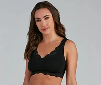Flirty Lace Trim Scoop Neck Bralette