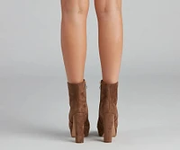 Chic Mood Faux Suede Booties