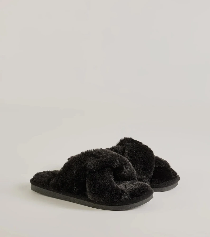 So Cozy Faux Fur Criss-Cross Slides