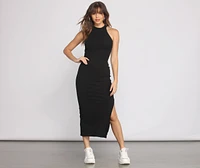 Ribbed Knit Crew Neck Maxi Dress