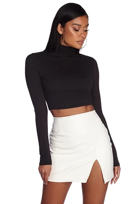 Trendy Turtle Neck Crop Top