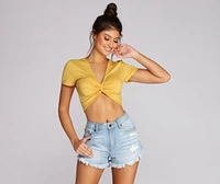 Twist And Style Crop Top