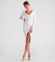 Pearl-Fect Pick Sweater Maxi Dress