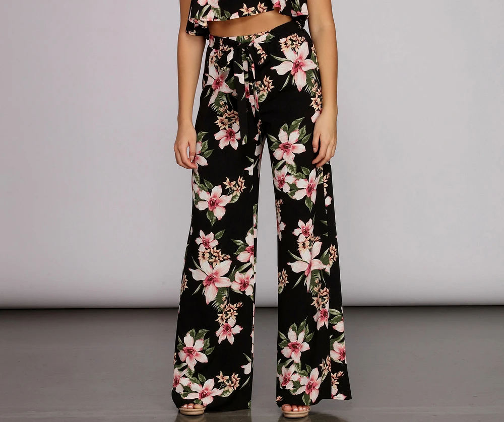Total Tropics Tie Waist Pants