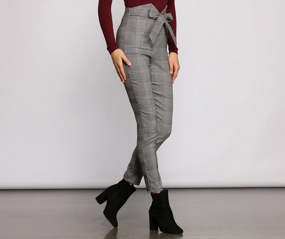 Fashionably Chic Plaid Skinny Pants