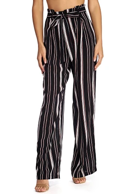 Set Stripes Straight Leg Pants