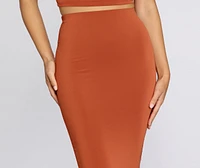 Sleek And Streamlined Midi Skirt