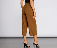 Relaxed And Ribbed Crop Pants