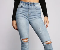 High Rise Destructed Diva Skinny Jeans