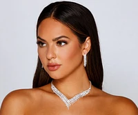 Luxe Beauty Necklace And Earrings Set