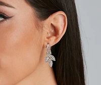 Sparkly Statements Collar Necklace And Earrings