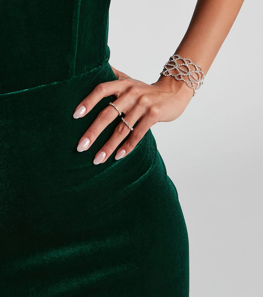 Intricate Rhinestone Clasp Bracelet