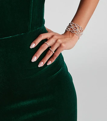 Intricate Rhinestone Clasp Bracelet